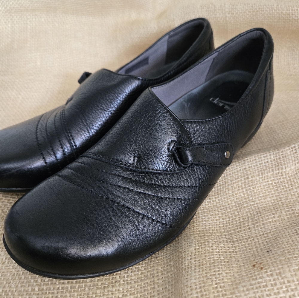 Dansko Franny Wide Black Milled Nappa Clogs EU40 US9.5Leather Womens Flats Mules